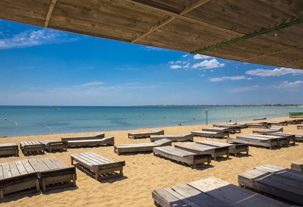 Beach & Waterfront