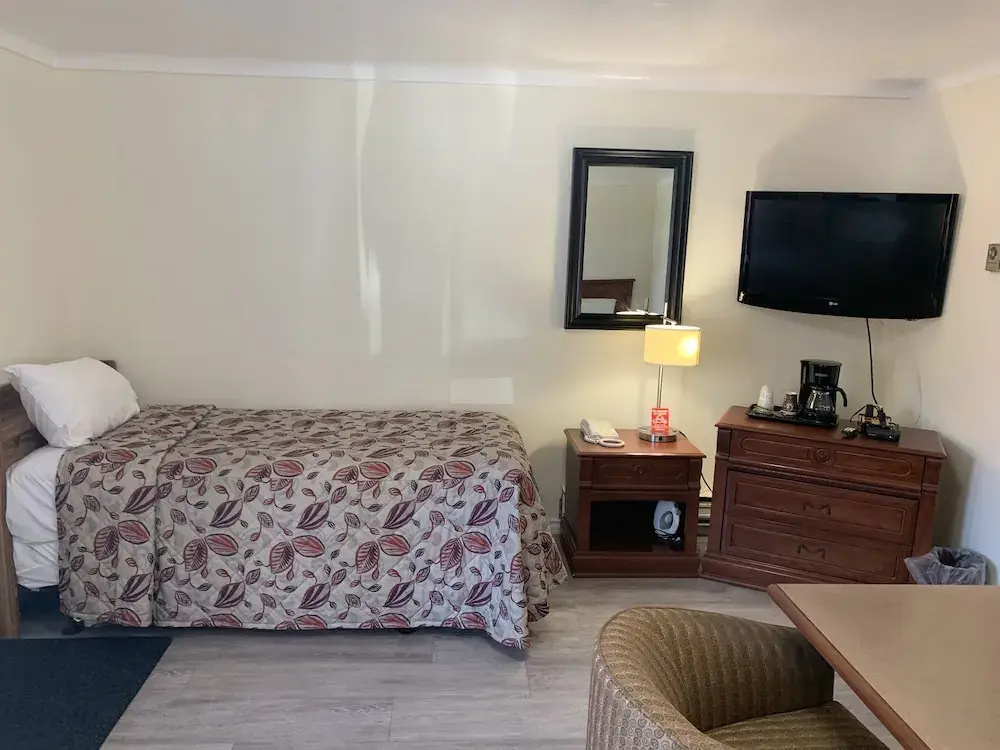 Standard Triple Family room