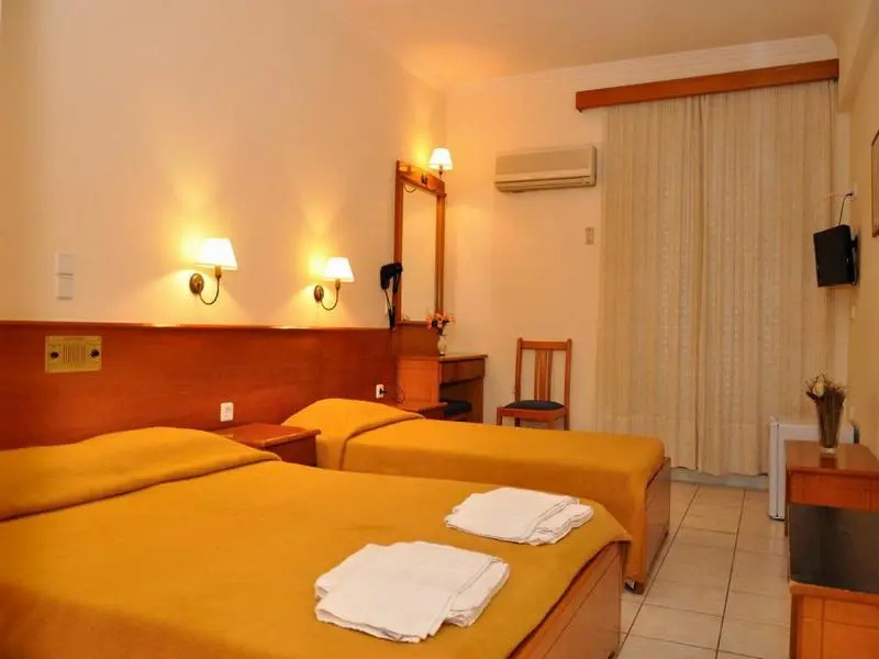 Standard Triple room with balcony
