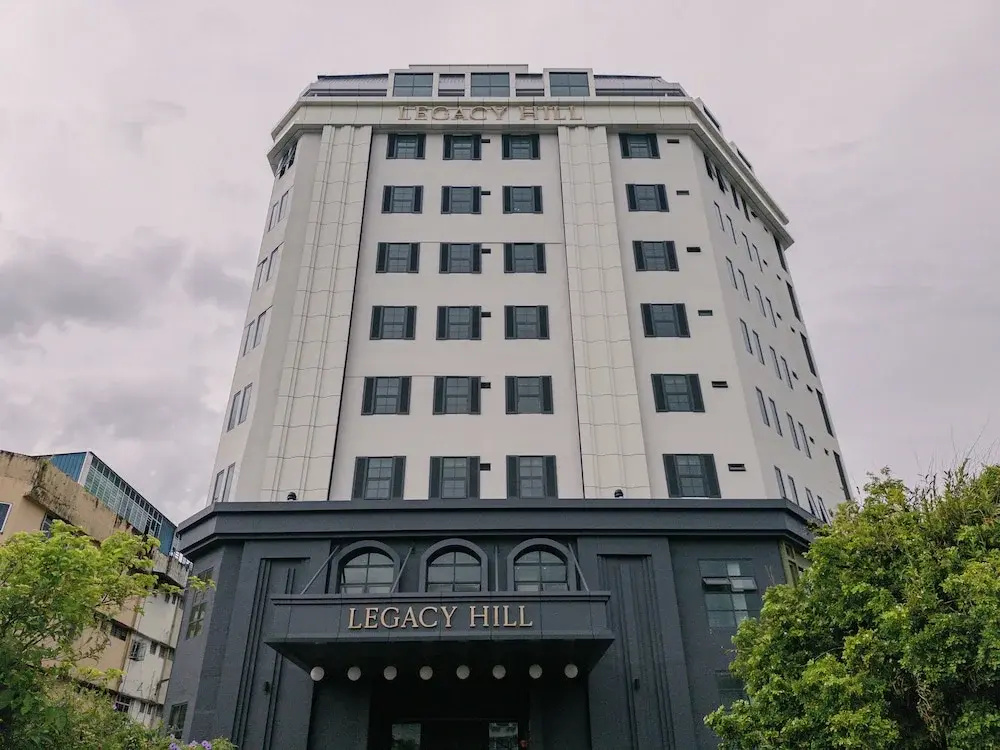 Legacy Hill Hotel