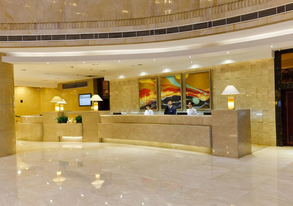 Lobby & Reception