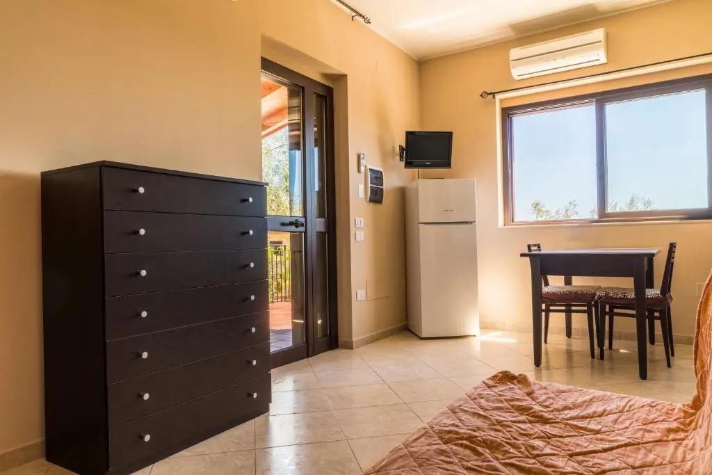 2 Bedrooms Cottage