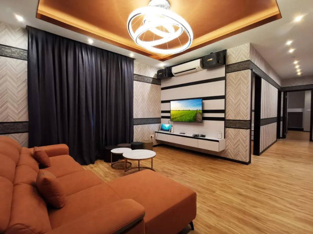 Executive Suite