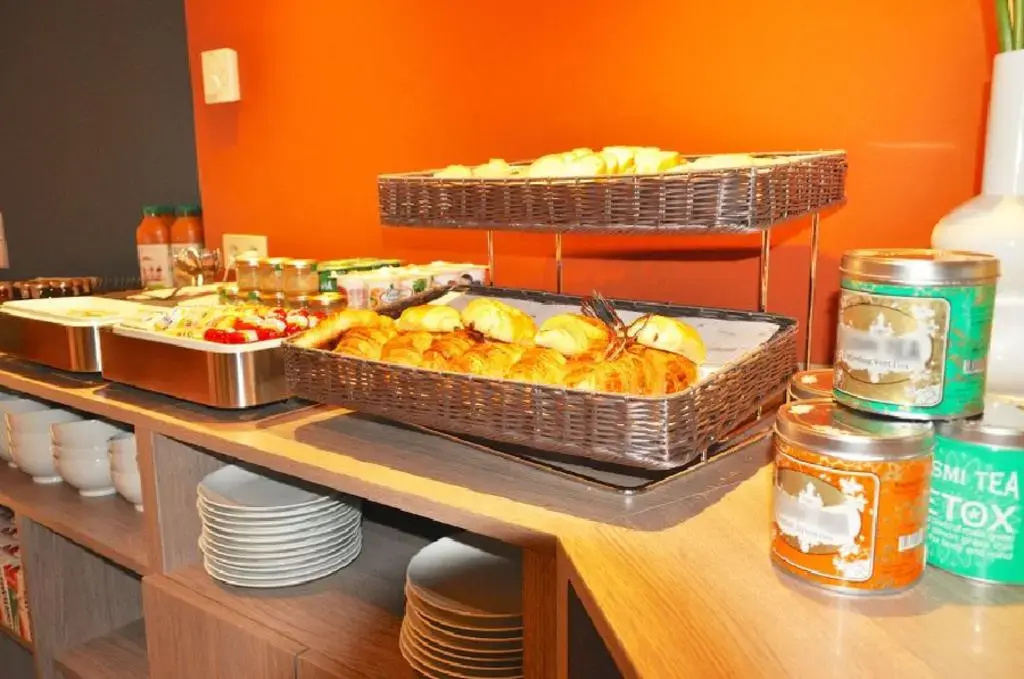 Hotel photo 12