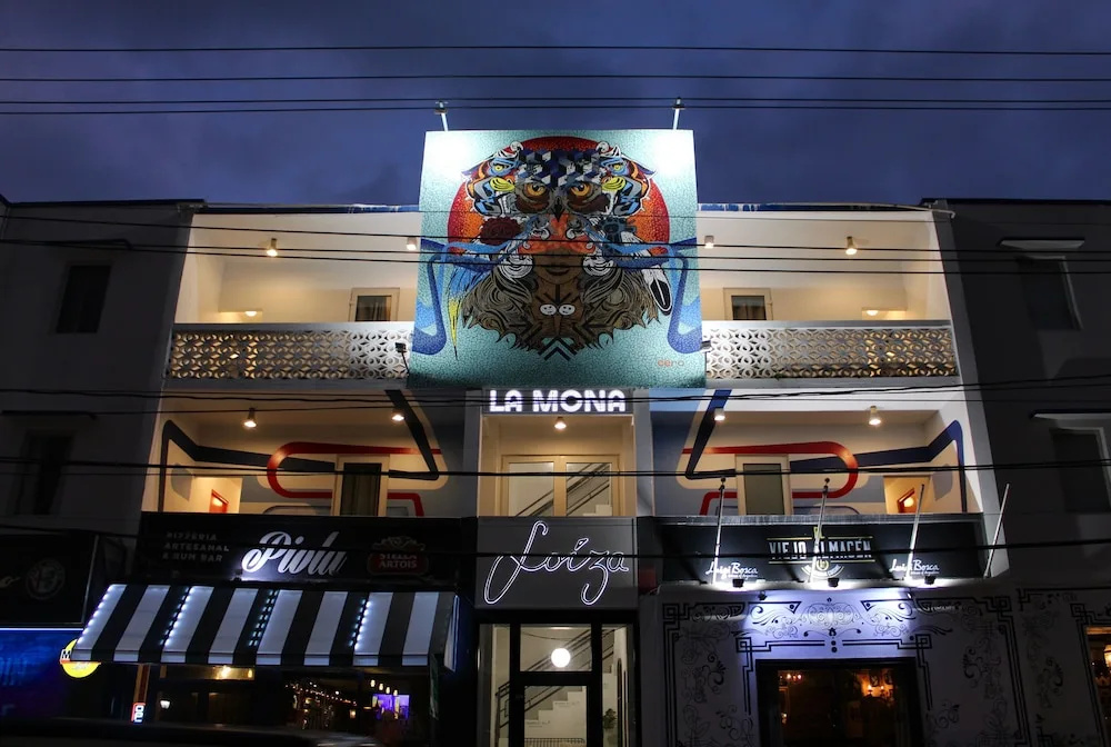 La Mona Loiza