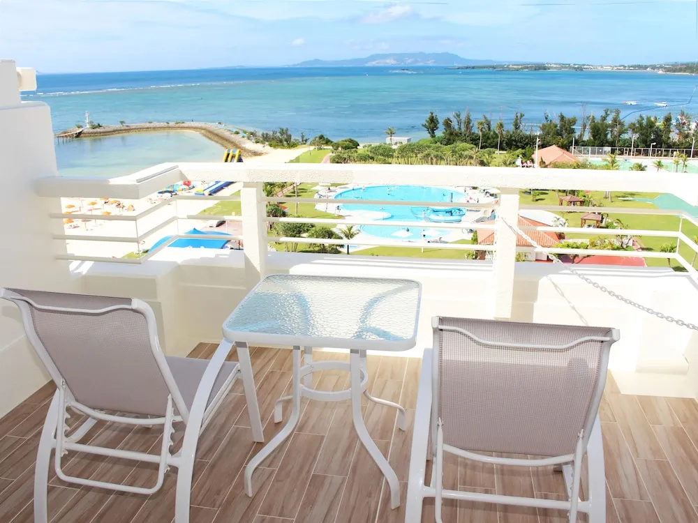 Sheraton Okinawa Sunmarina Resort - Chambres