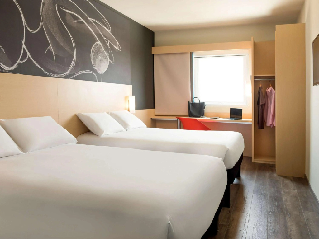 ibis Irapuato — 3