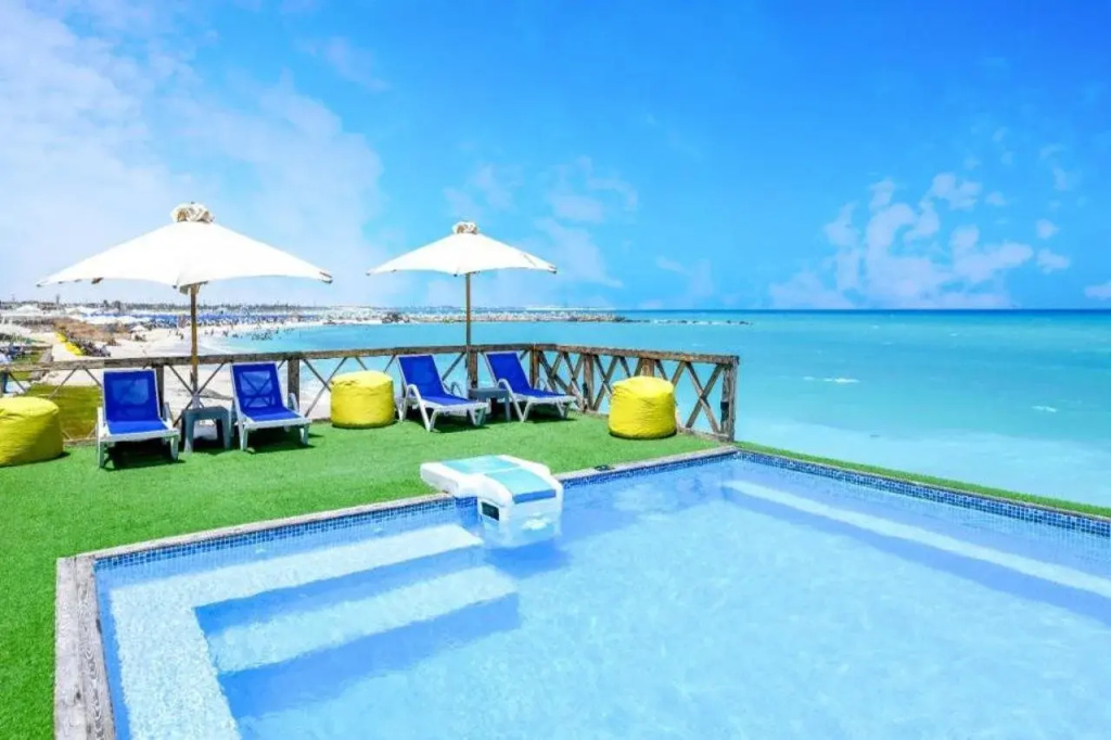 Beach & Waterfront