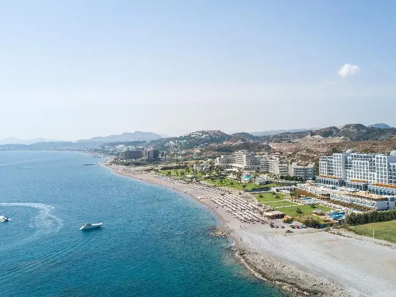 Achousa Hotel 3 *