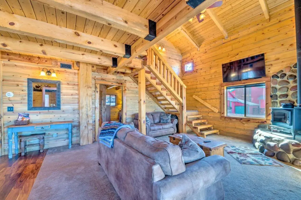Pet-friendly Cloudcroft Cabin: Walk to Shop, Food - фото 15