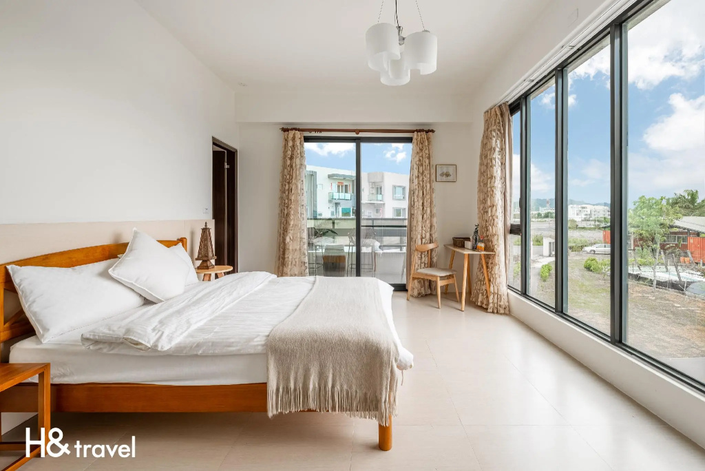 Deluxe Double room with balcony (full double bed)