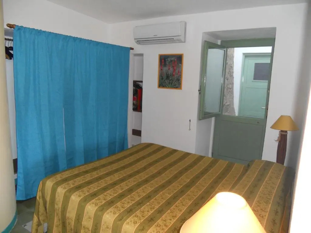 3 Bedrooms Villa