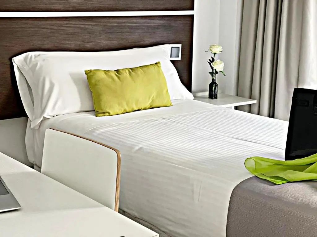 Single room with balcony