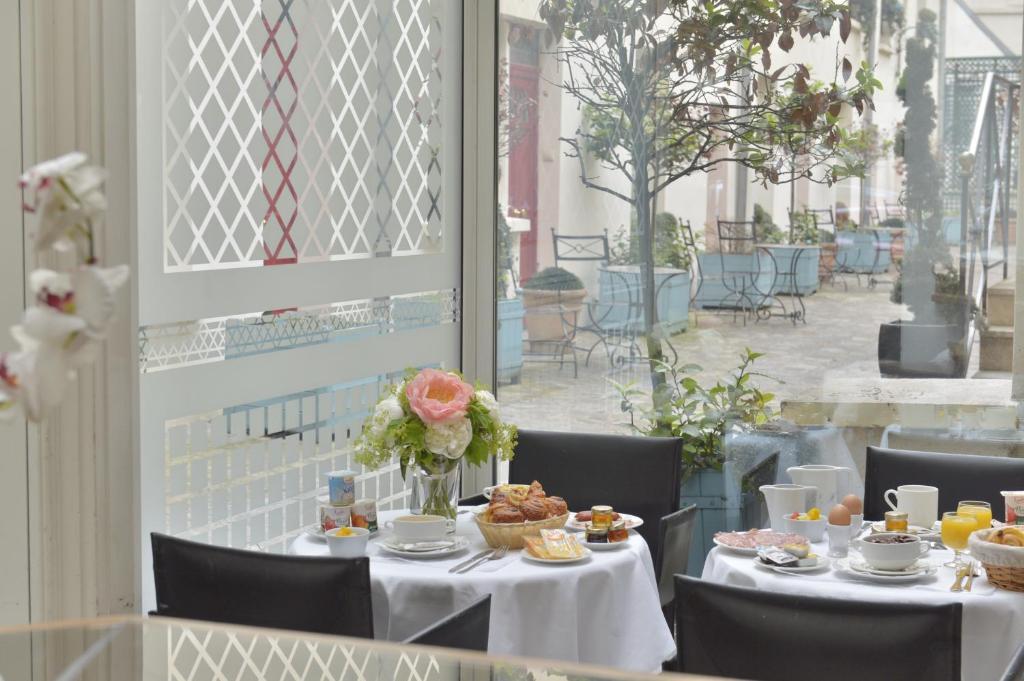 Двухместный люкс в Hôtel Suites Unic Renoir Saint Germain