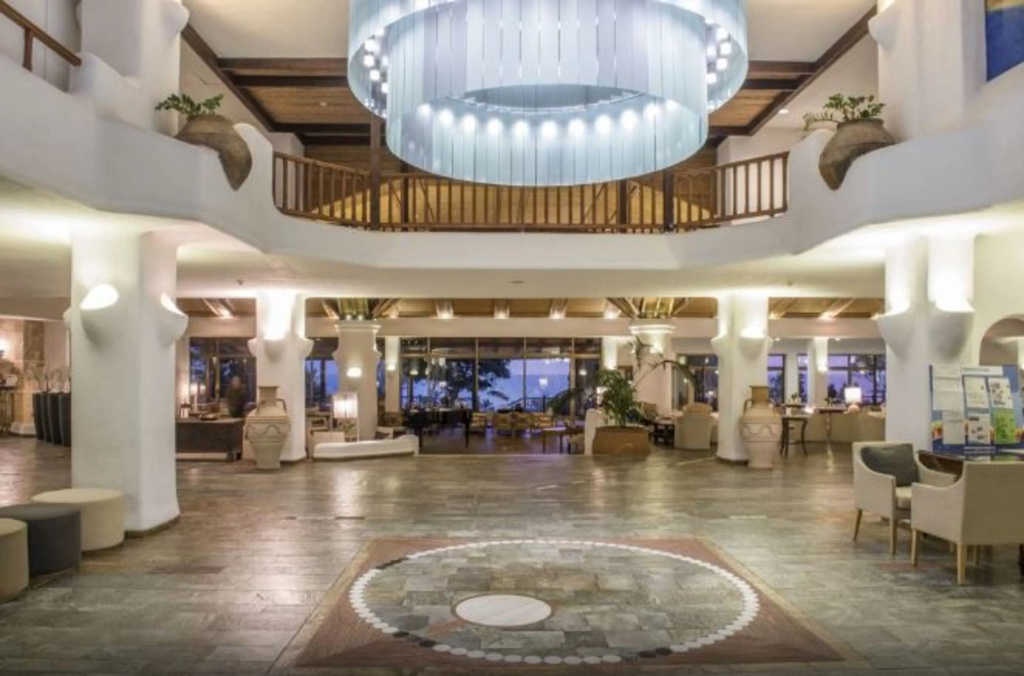 Coral Beach Hotel and Resort - Général