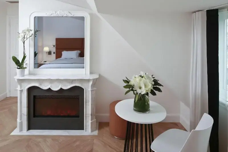 Hotel R de Paris 117