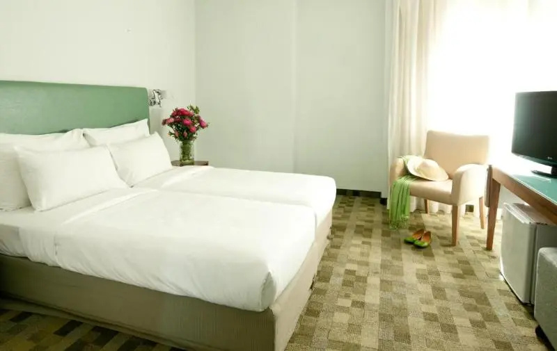 Classic Double room (full double bed)