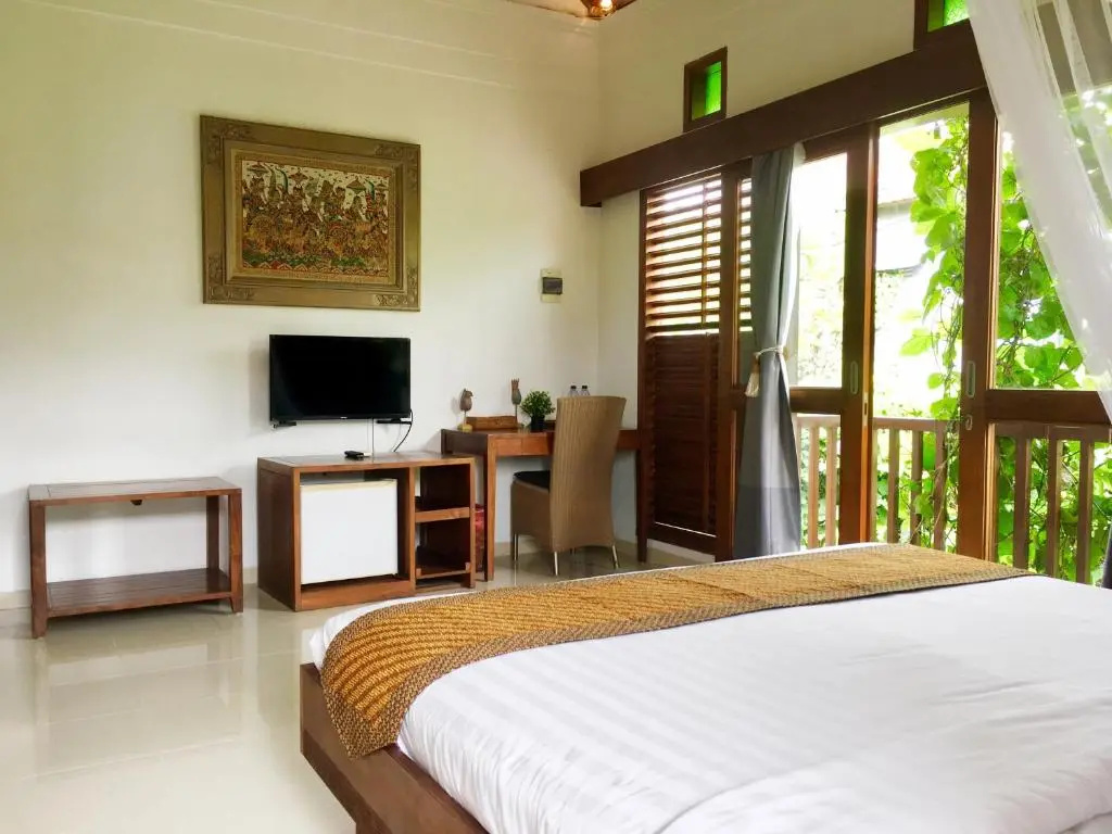 Duplex Suite with pool view