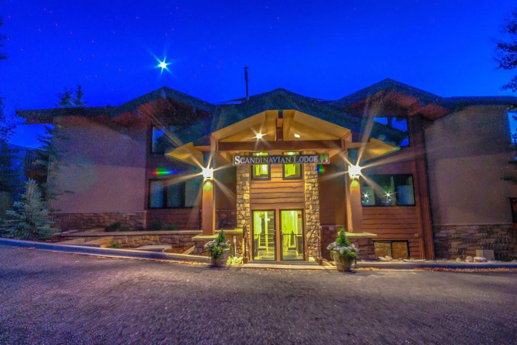 Scandinavian Lodge and Condominiums