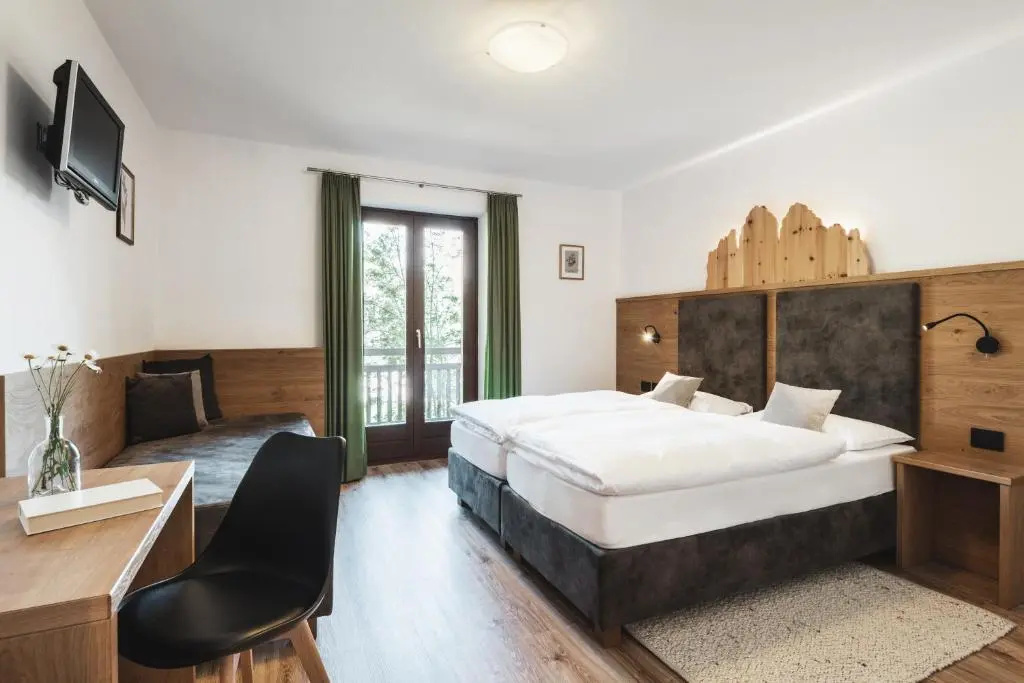 Standard Double room (full double bed)