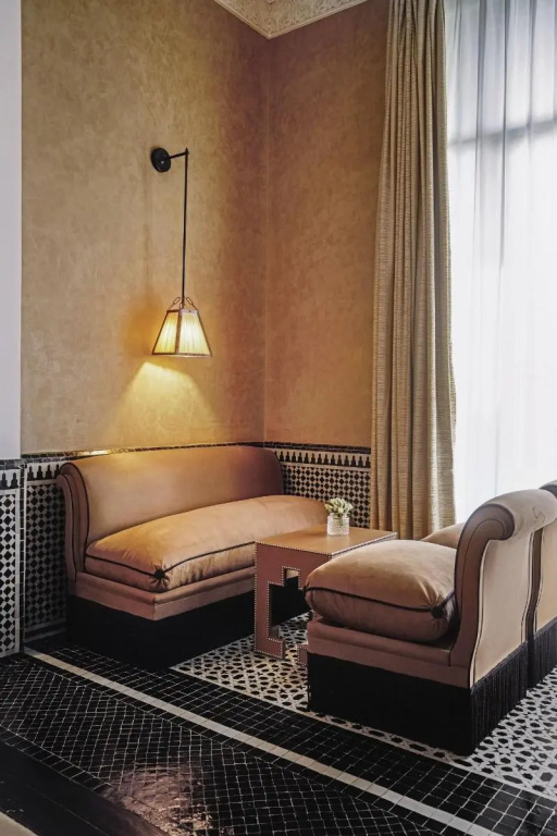 Deluxe Double room (twin beds)
