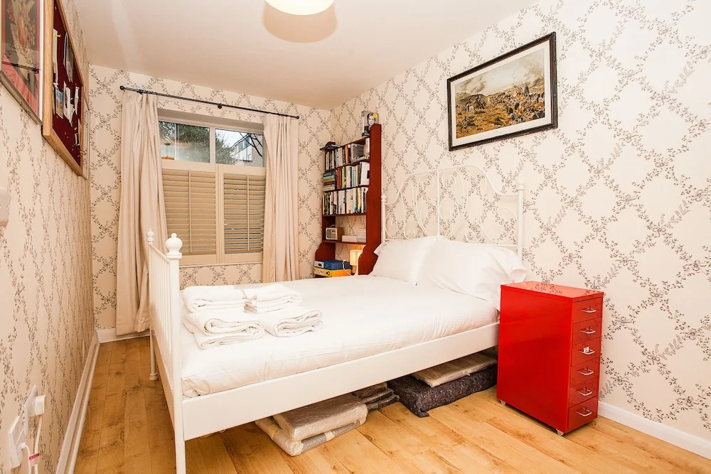Gorgeous Spacious 3 Bed Apartment in Clapham