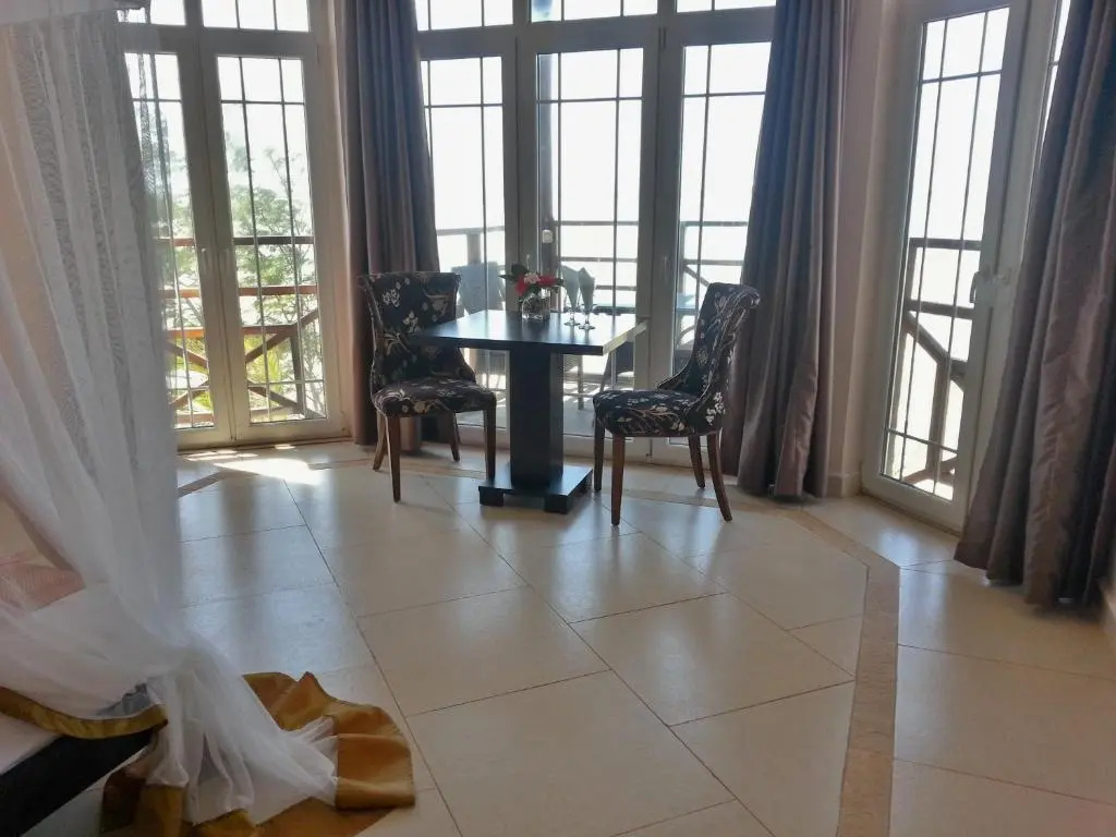 Deluxe Double room with sea view (full double bed)