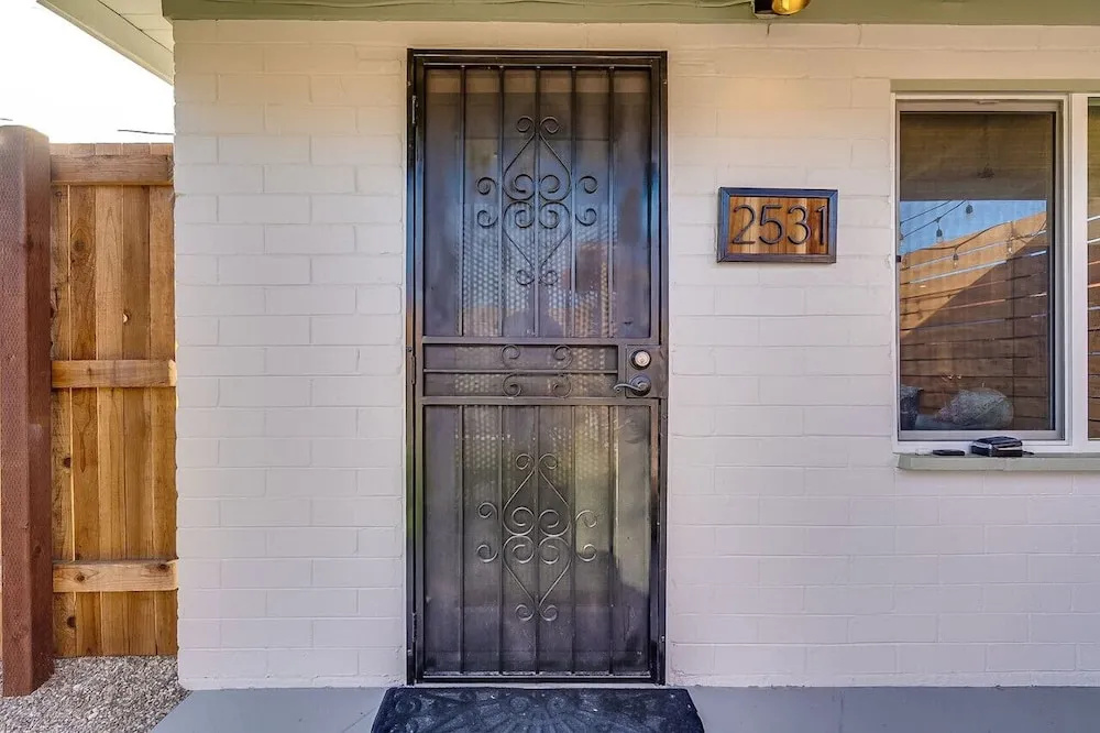 Chic Duplex in Tucson 1 of 2