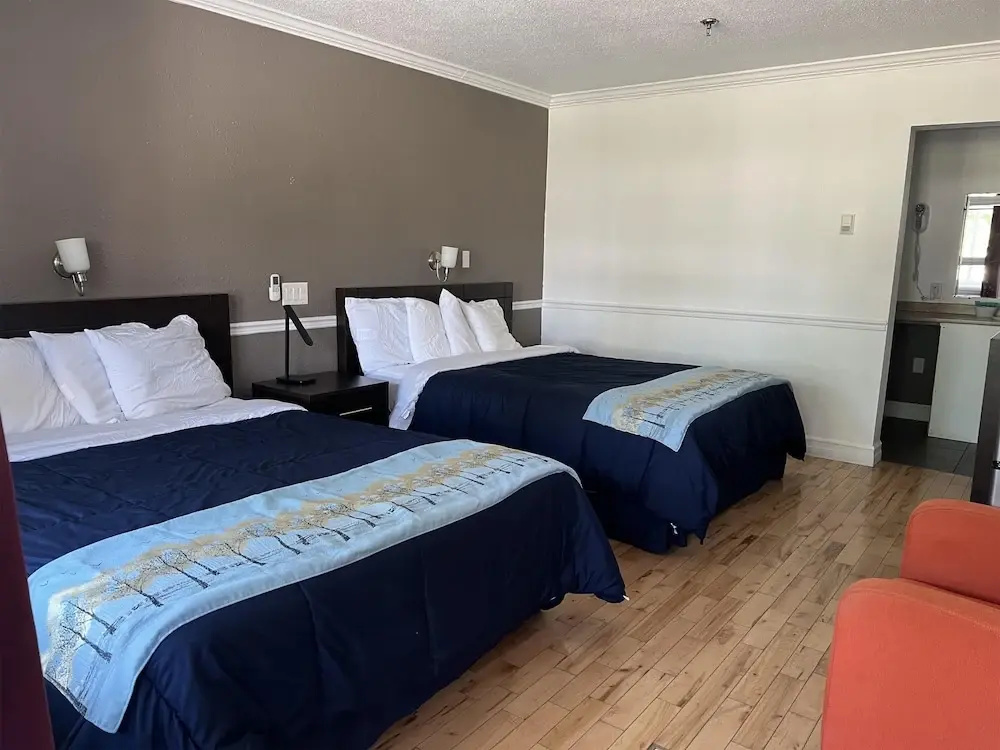 Standard Quadruple room with sea view