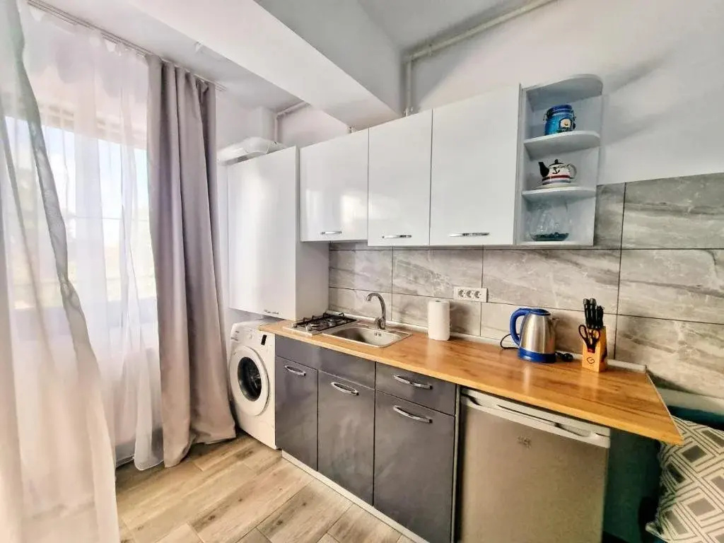 Seven Eleven Luxury Apartment - фото 14