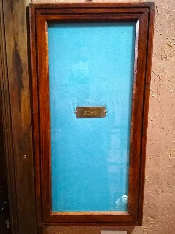 Comfort room