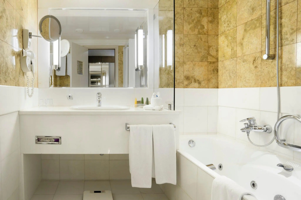 Holiday Inn Athens Attica Av. Airport West by IHG - Chambres