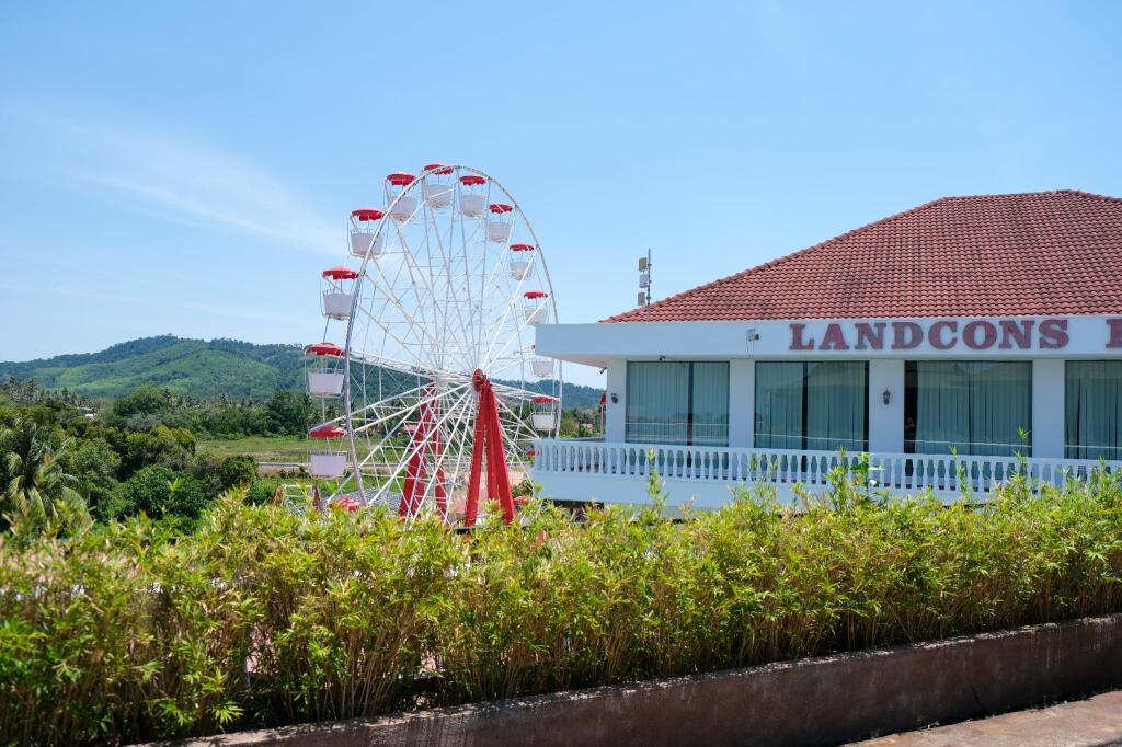 Landcons Hotel
