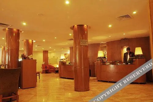 Lobby & Reception