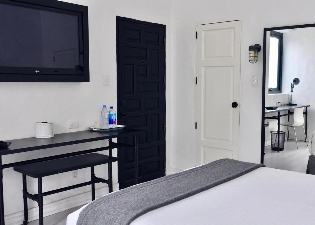 Plus Double room (full double bed)