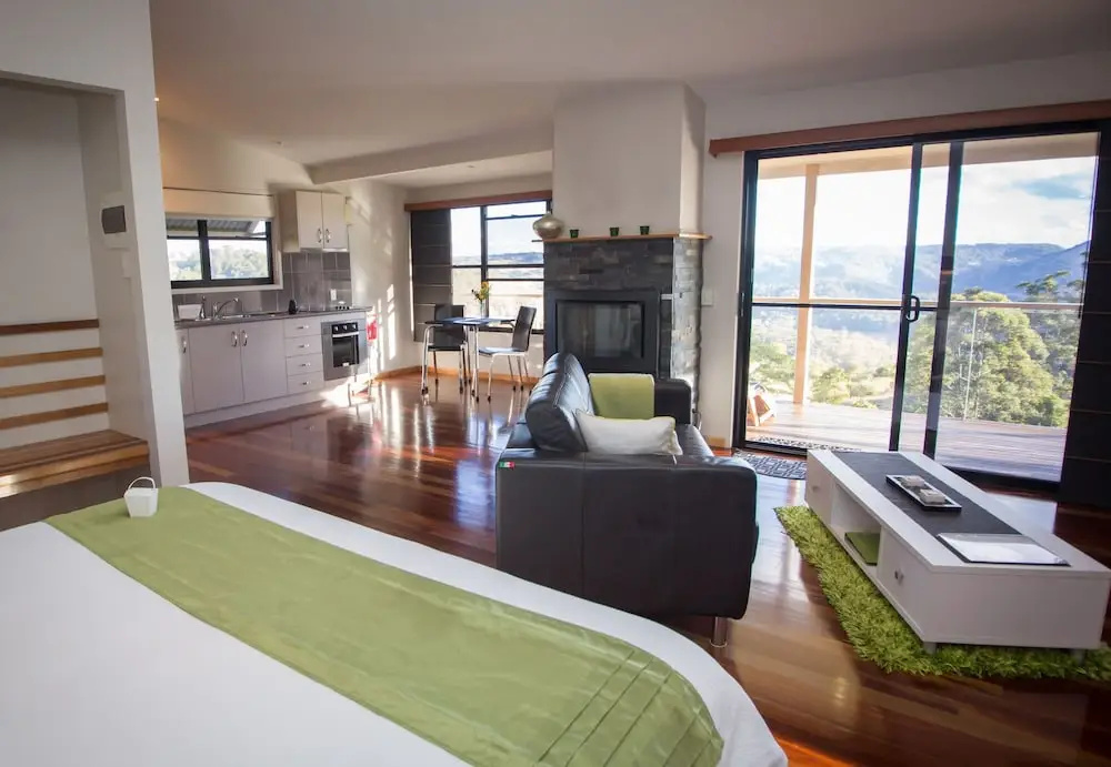 Deluxe Cottage with balcony