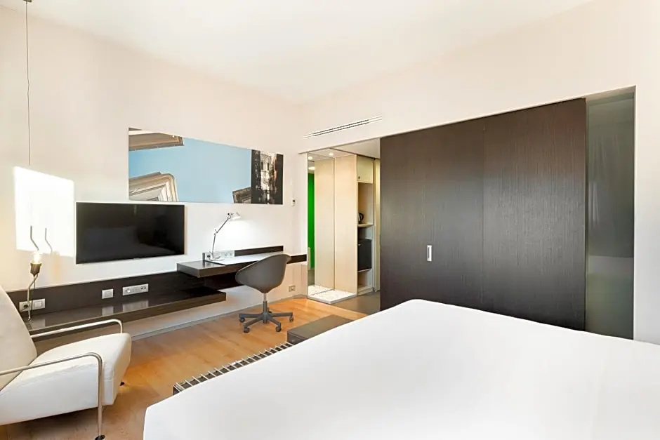 Superior Double room (full double bed)