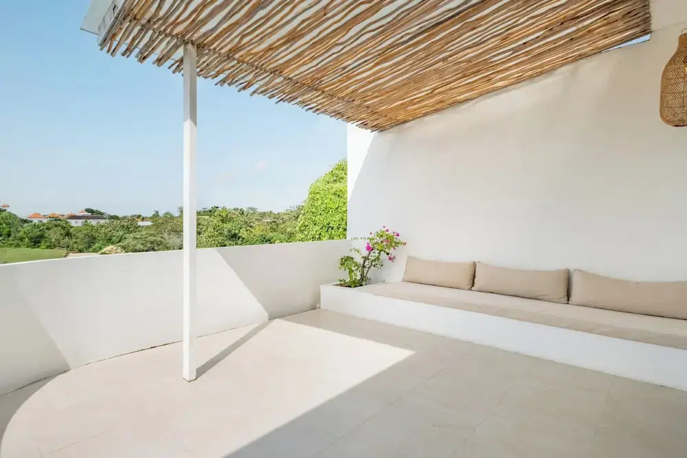 Tropical Modern Villa Amaya by OriVista