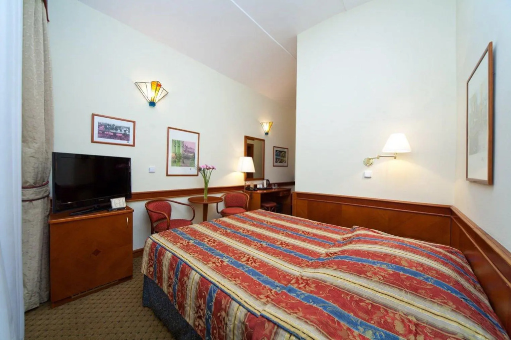 Hotel 16 - Général