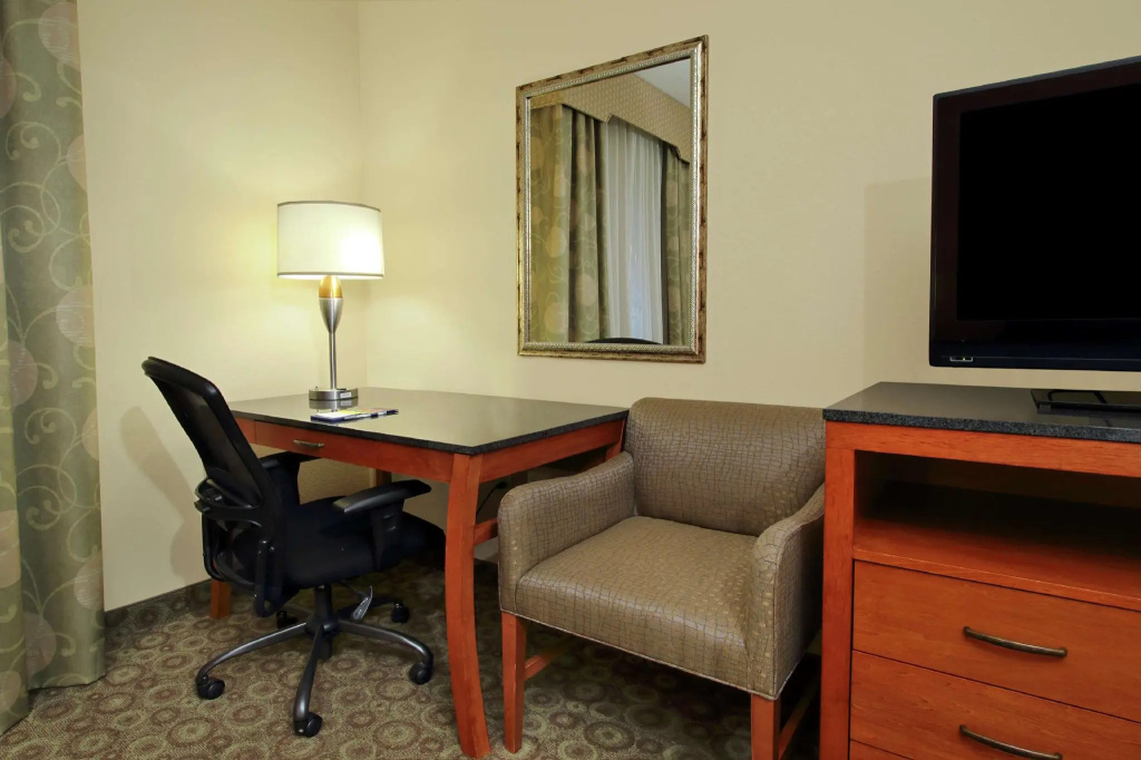 Double Studio (full double bed)
