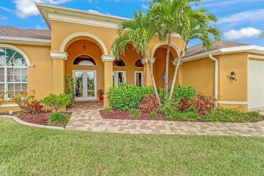2605 Beach Parkway