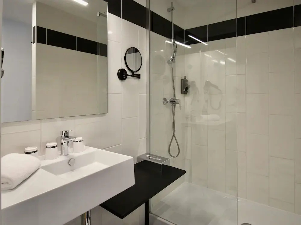 Standard Double room (twin beds)