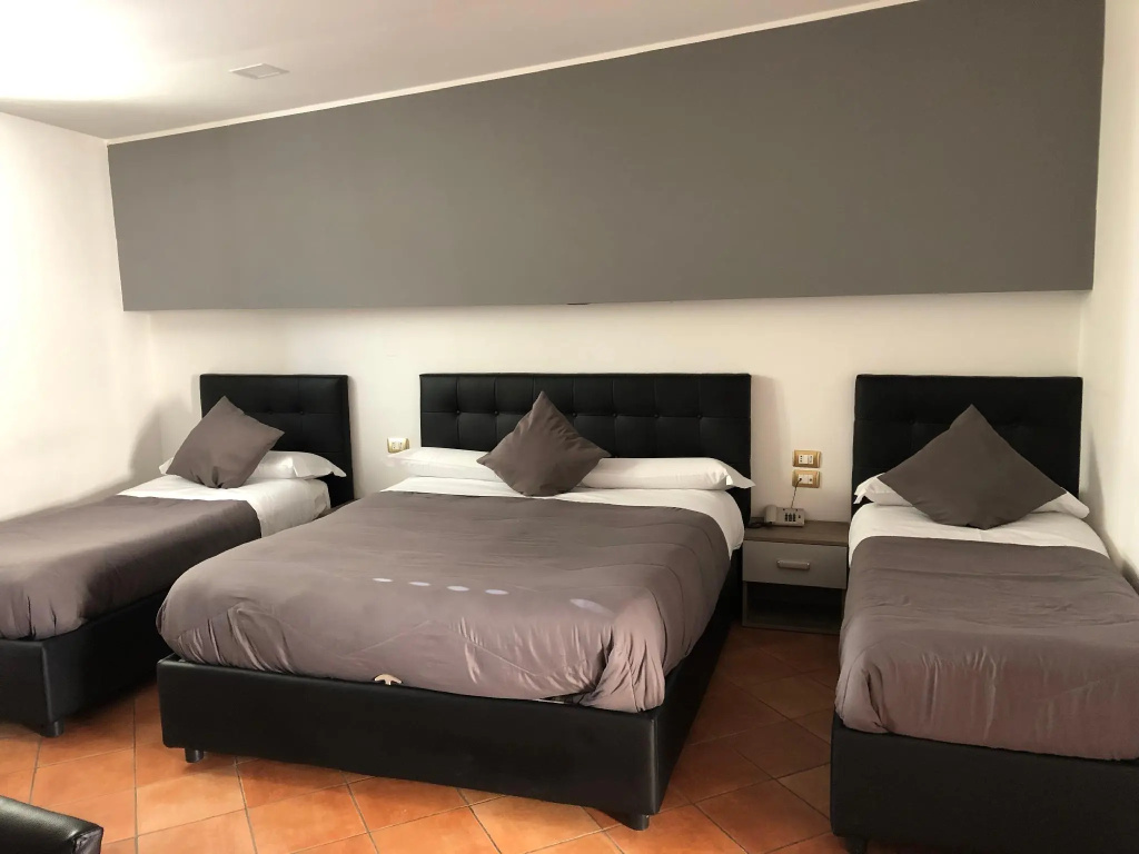 Standard Quadruple room