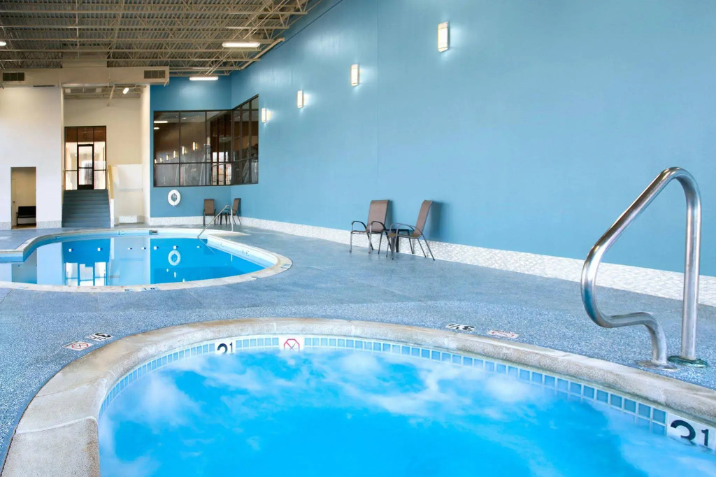 Aviator Hotel & Suites, Best Western Signature Collection - Général