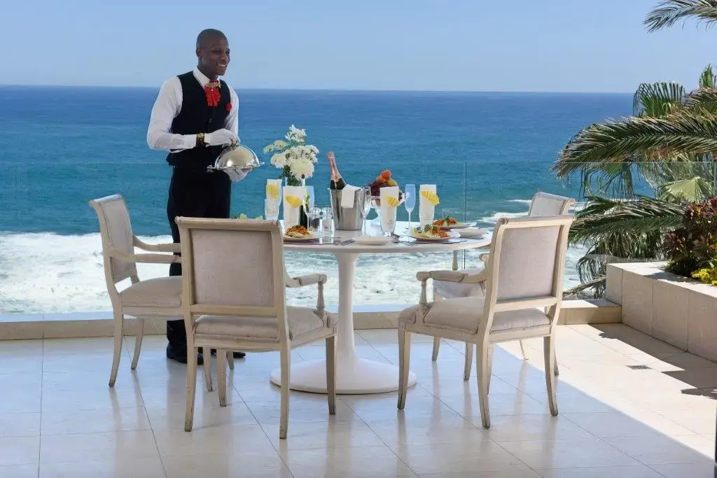 The Clarendon - Bantry Bay