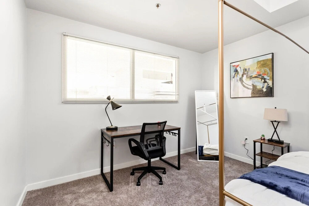 2BR/2BA In The Block Apartment by CozySuites — фото 5