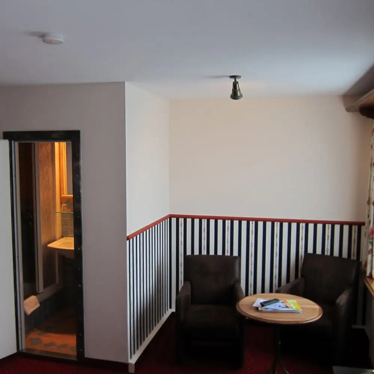 Comfort room
