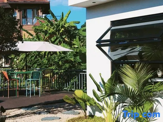 Chiqiu · Chill Homestay (Dai Ethnic Ancient Town) in Dehong