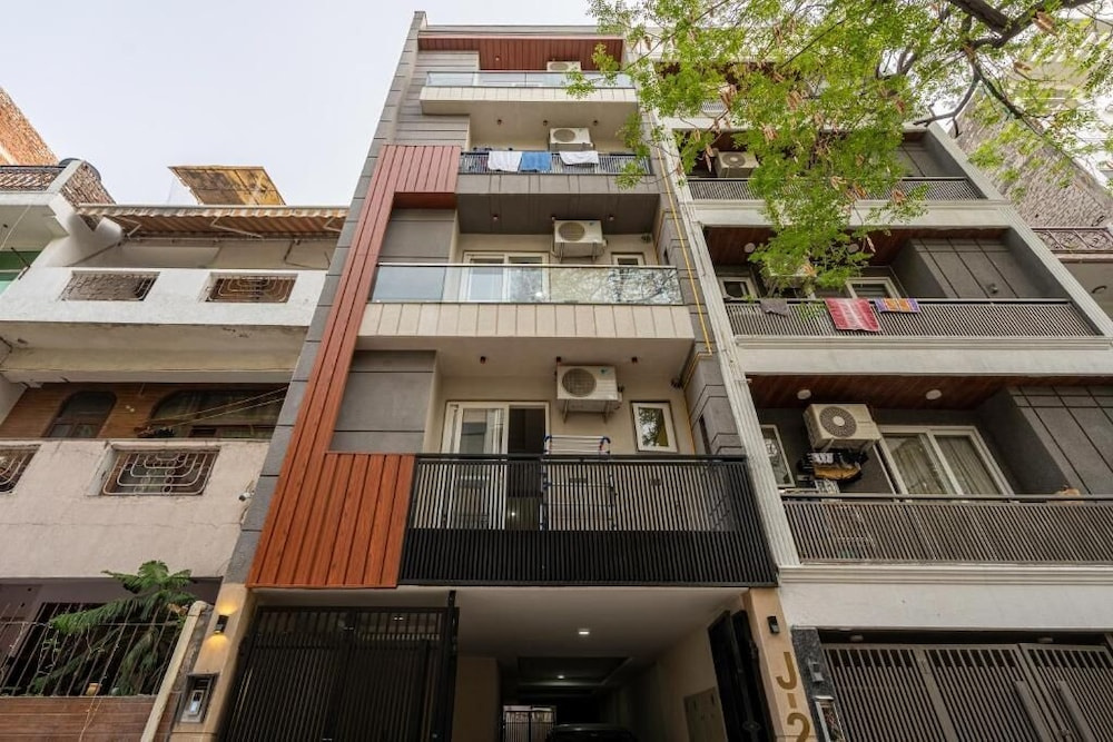Fortune Home Service Apartment J-267