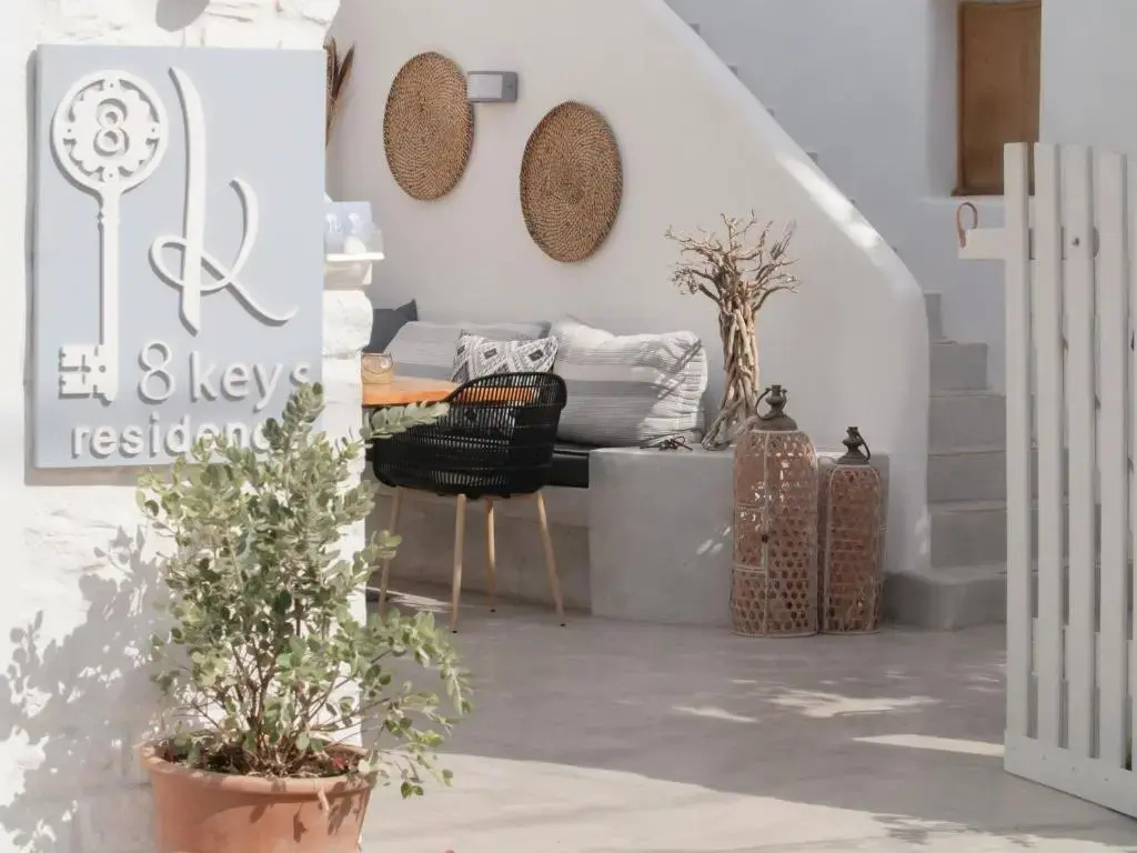 8 Keys Residence